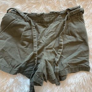 Abercrombie green shorts